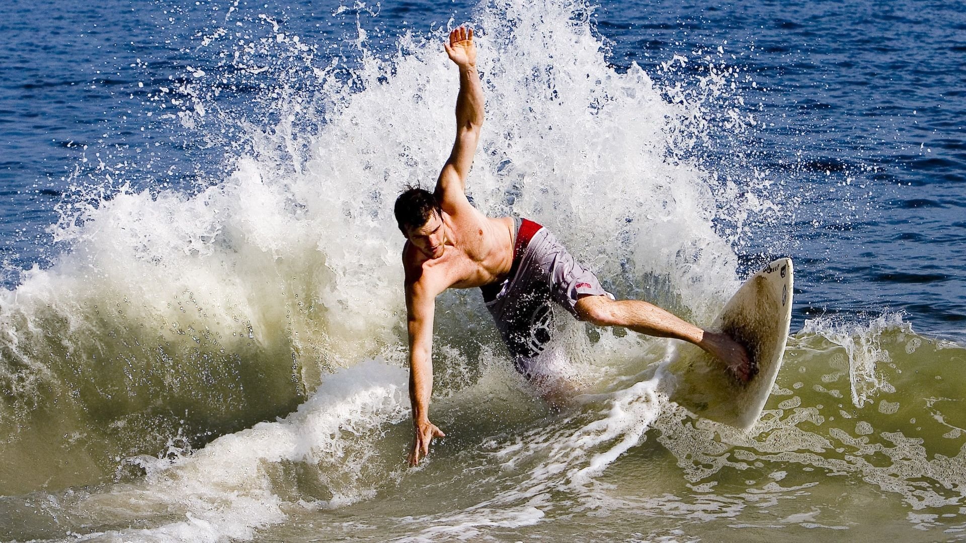 当摩洛哥的坚韧遇上阿根廷的探戈,哈兰德式压制级发挥的战术启示